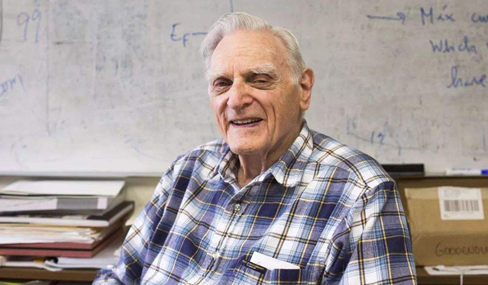 諾貝爾獎創紀錄 97歲科學家成最高齡獲獎者